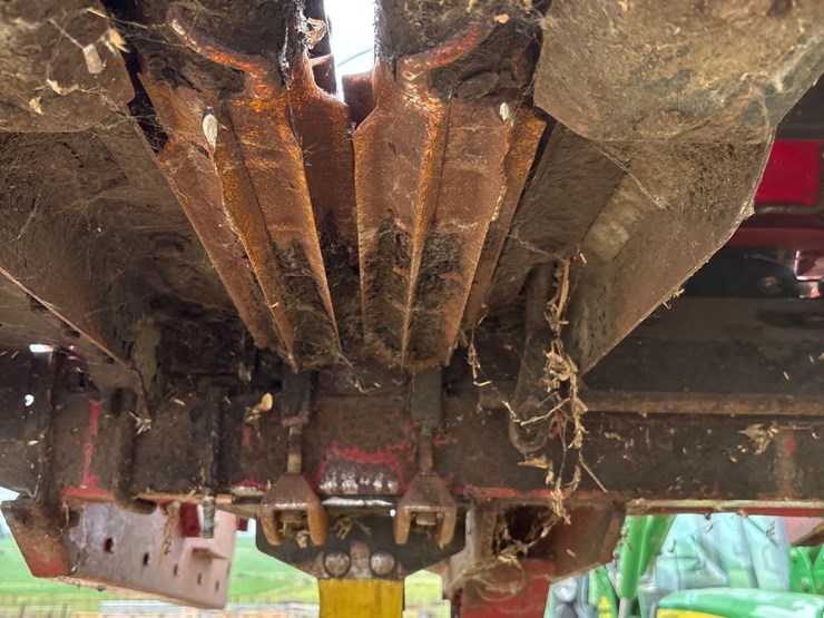 2015-case-ih-3406-image-28