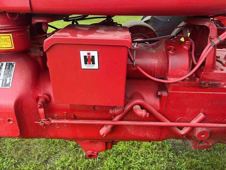 1944-farmall-h-distillate-image-60