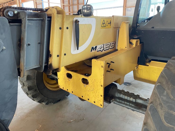 new-holland-m428-image-13