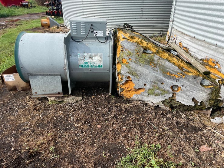 8,000-bushel-dryer-grain-bin-image-12
