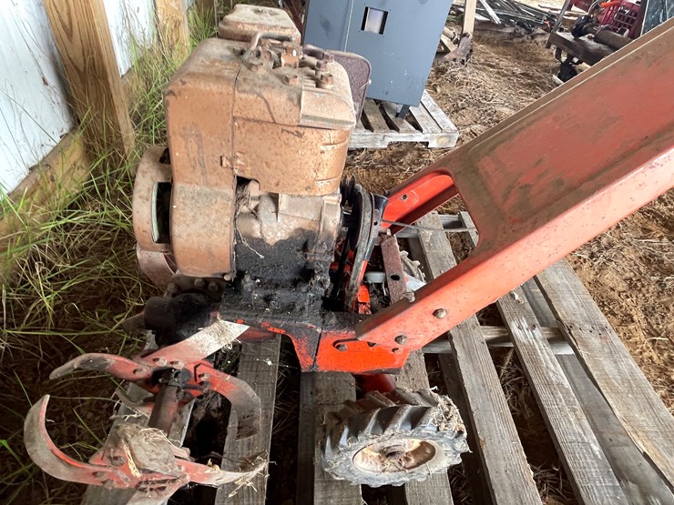#5522-•-gilson-brothers-co.-rototiller-image-8