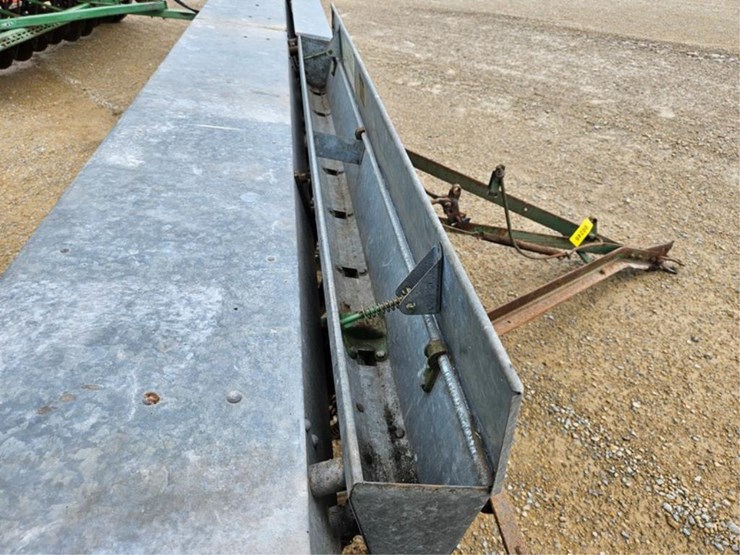 john-deere-11-image-17