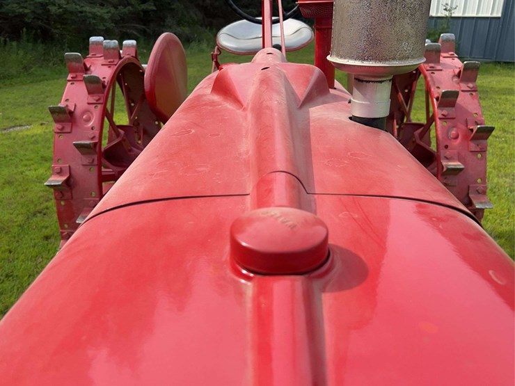 1940-farmall-h-distillate-image-11