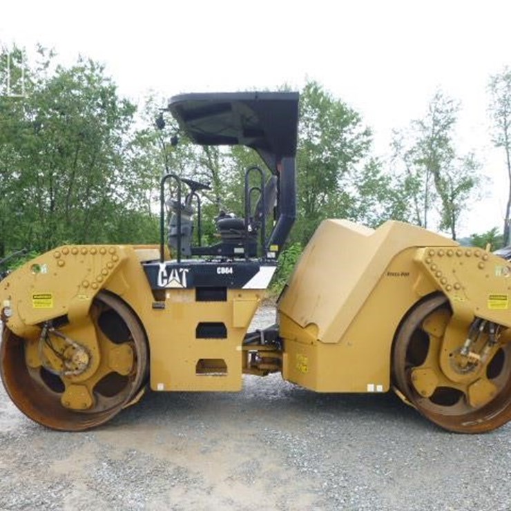 2014 CATERPILLAR CB64