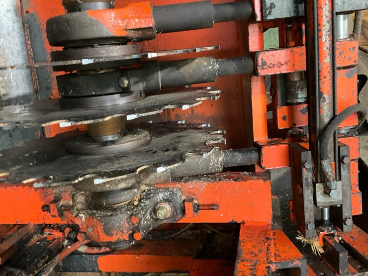 #115-•-cmc-technology-vertical-edger-image-4