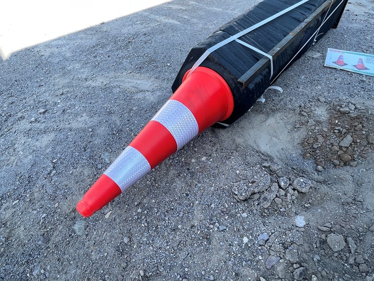#4037-•-traffic-cones-image-6