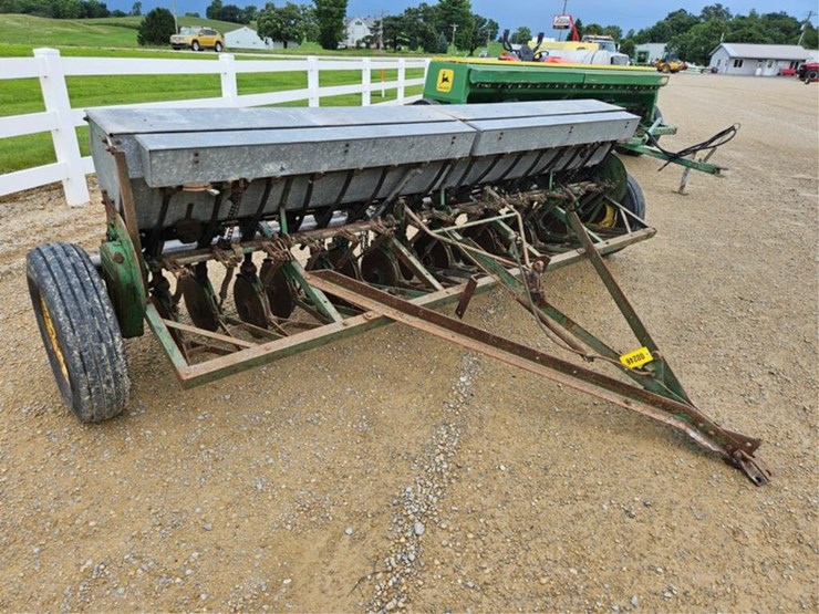 john-deere-11-image-8