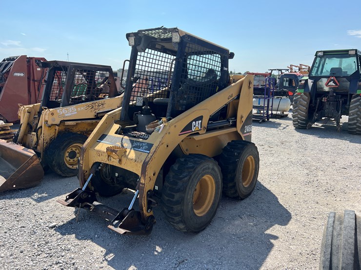 caterpillar-246b-image-11