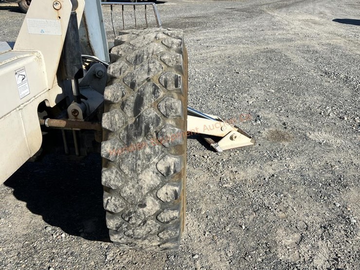 2005-terex-th1056-image-14