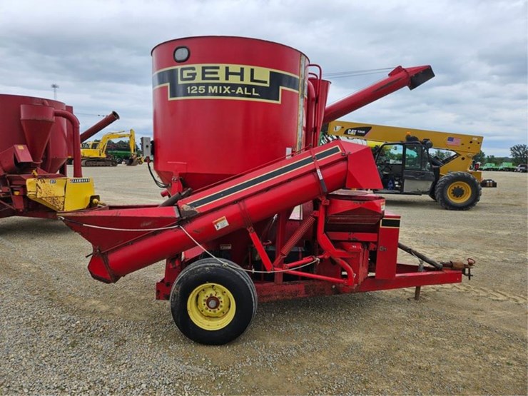 gehl-125-image-6
