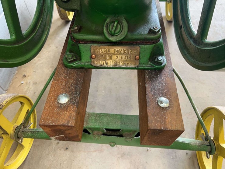 john-deere-e-1-1/2hp-engine-image-5