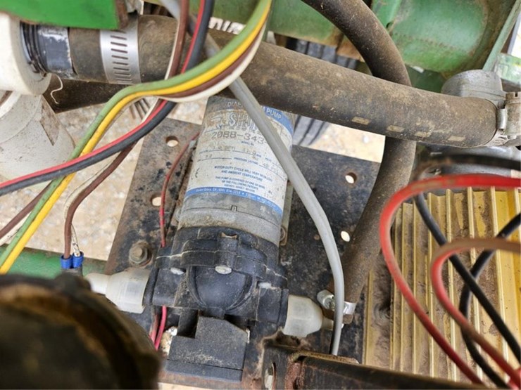 john-deere-7200-image-21