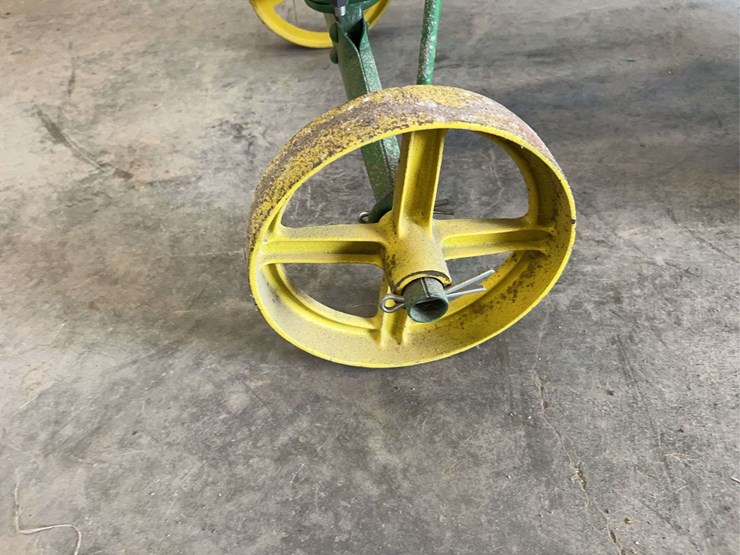 john-deere-e-1-1/2hp-engine-image-24