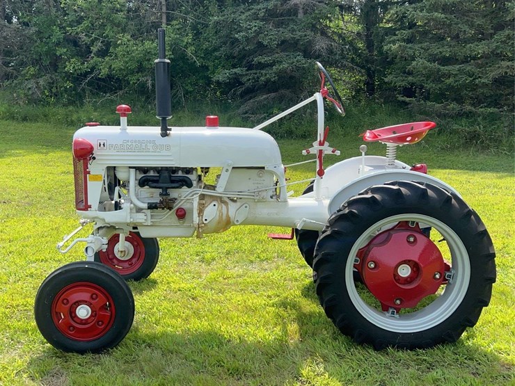 farmall-cub-demonstrator-image-2
