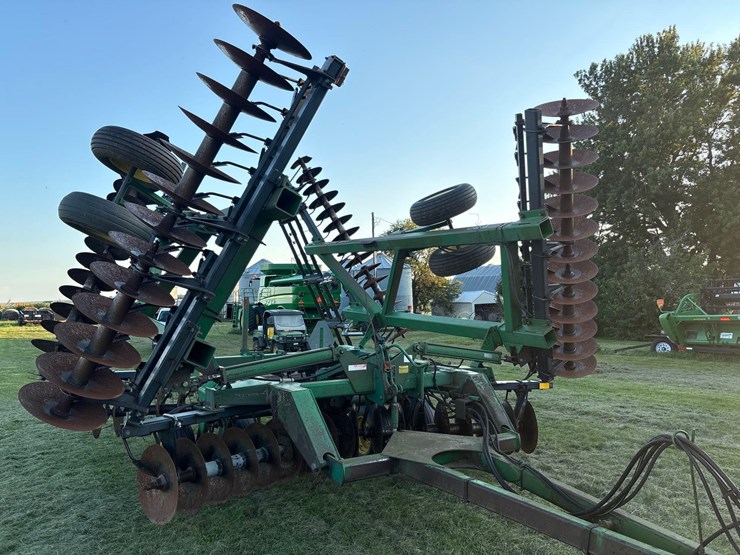 john-deere-630-image-3