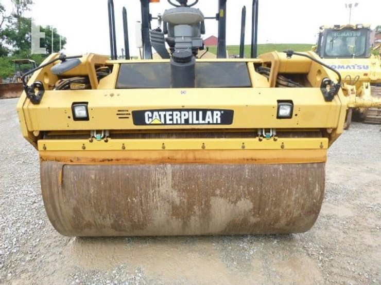 2014-caterpillar-cb64-image-12
