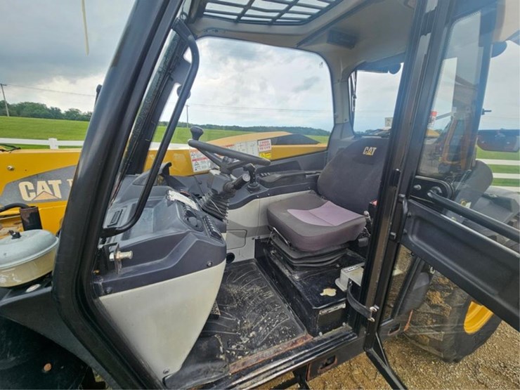 caterpillar-th407c-image-25