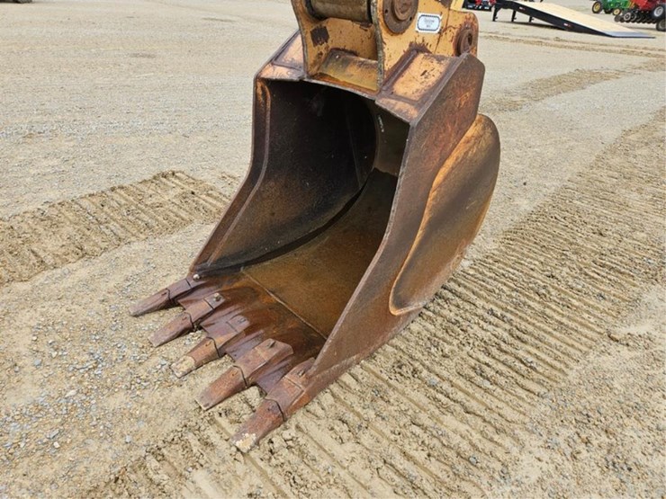 komatsu-pc150-lc-image-10
