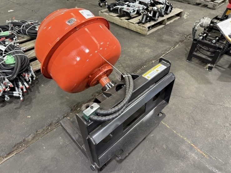 2025-ir-concrete-mixing-bucket-image-3