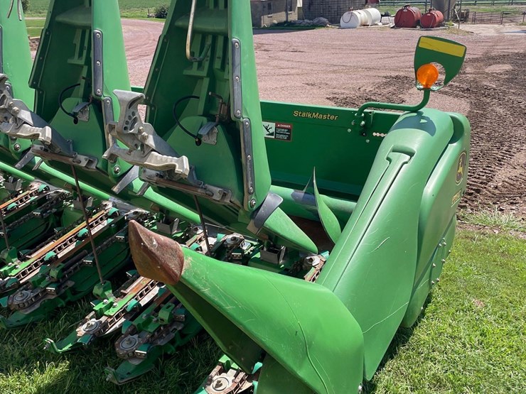 john-deere-608c-image-11