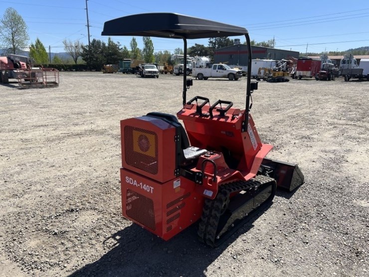 2025-agt-sda-140t-mini-compact-track-loader-image-4
