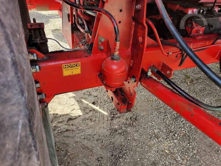 1985-massey-ferguson-860-image-33