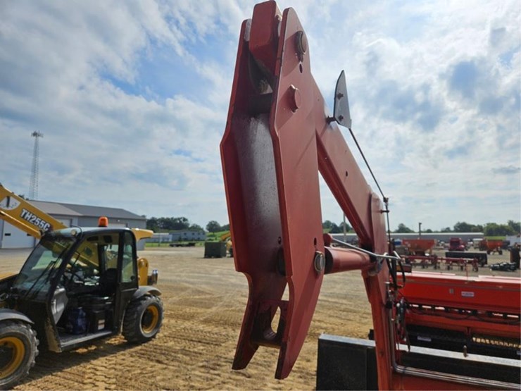 case-ih-l655-image-17