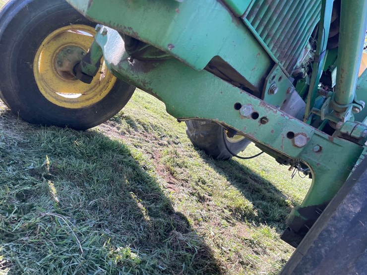 john-deere-2040-image-42