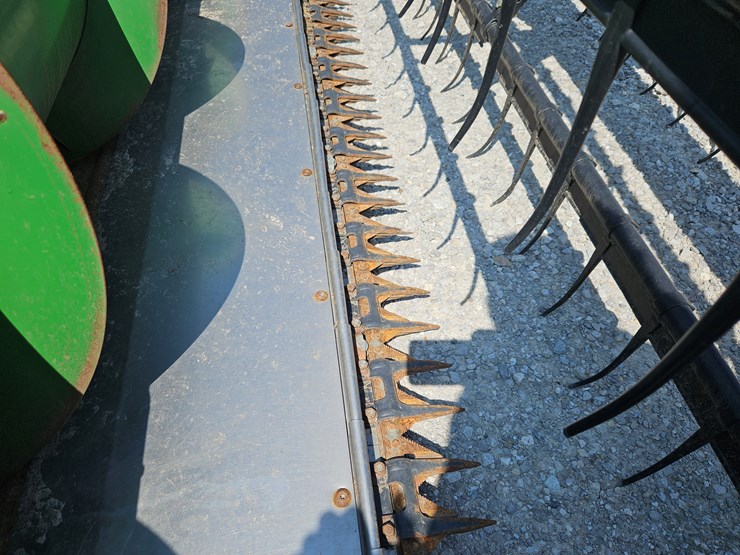 2005-john-deere-625f-image-4
