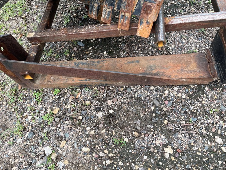 #205-•-shop-made-skid-steer-auger-and-auger-bit-storage-rack-image-4