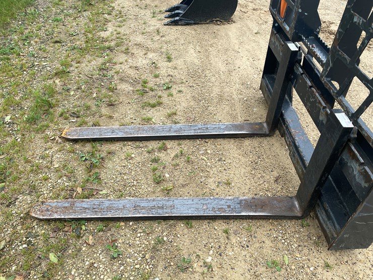 #194-•-stout-skid-steer-mount-pallet-forks-image-7