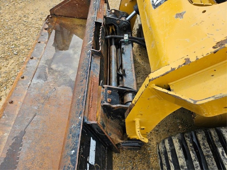 caterpillar-287-image-12