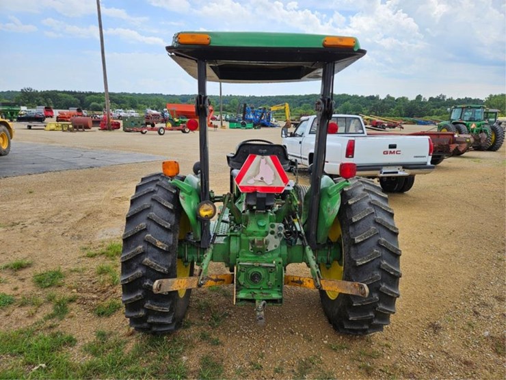 john-deere-2155-image-4