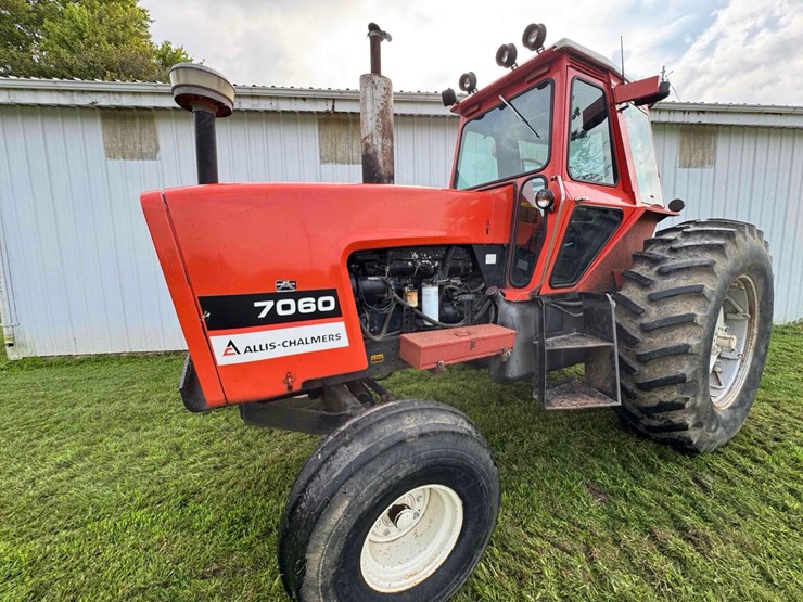 1980-allis-chalmers-7060-image-24