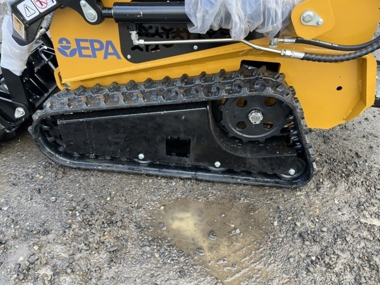 2025-agt-mx-crt23-mini-compact-track-loader-image-12
