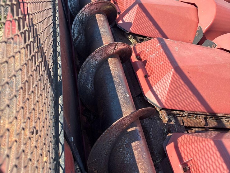 12-row-30”-corn-head-(-ih-1000-series-frame)-image-31