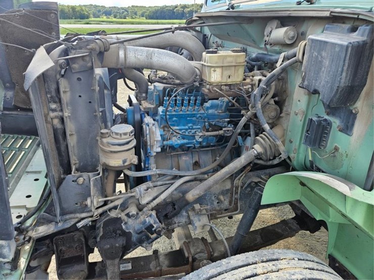 #384-•-1995-ih-4900-crew-cab-dump-truck-image-10