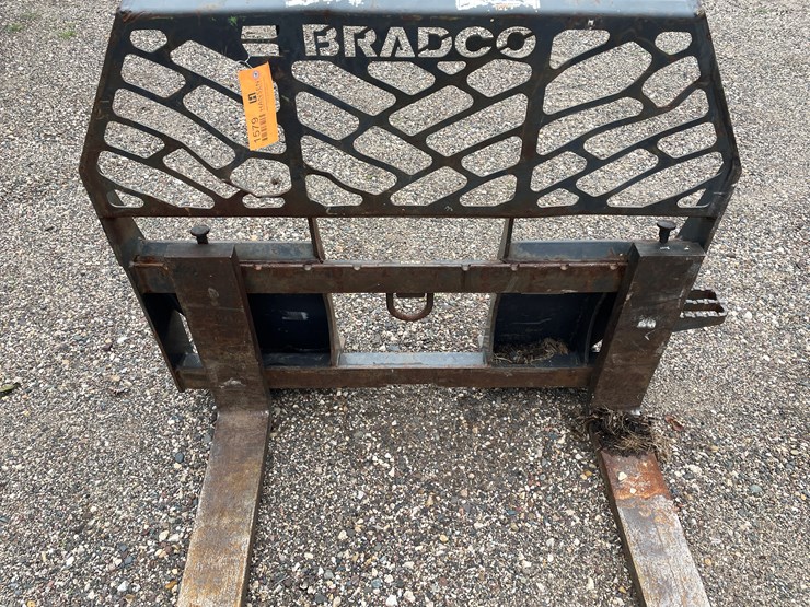 #192-•-bradco-skid-steer-mount-pallet-forks-image-9