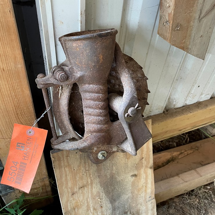 #5504 • Vintage Corn Sheller