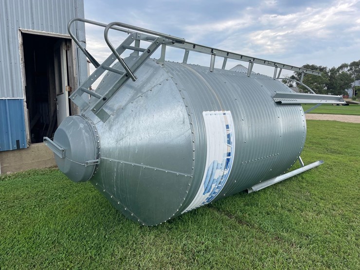 hog-slat-5-ton-bulk-bin-image-1