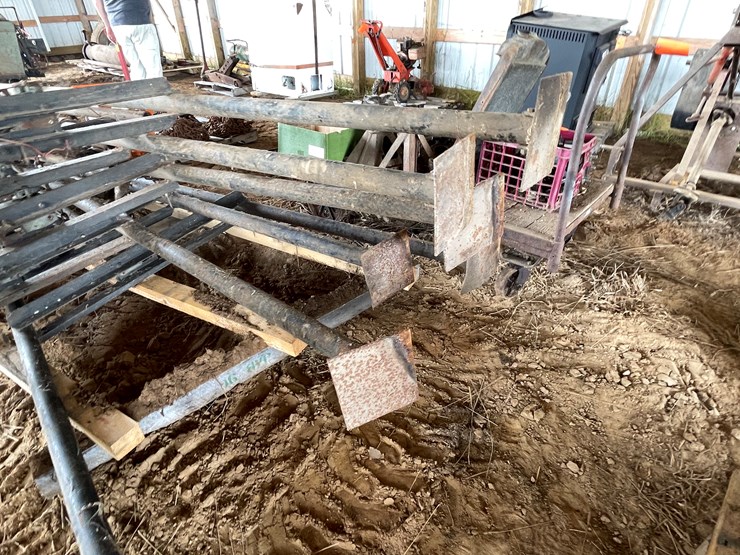 #5528-•-grain-bin-lifters-image-8