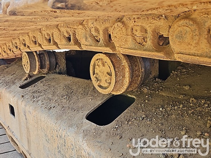 2016-caterpillar-336fl-image-9