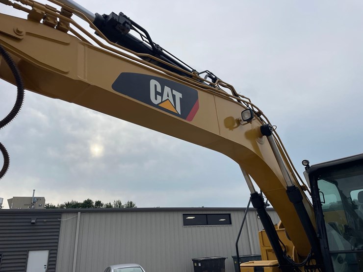 2018-caterpillar-318fl-image-38