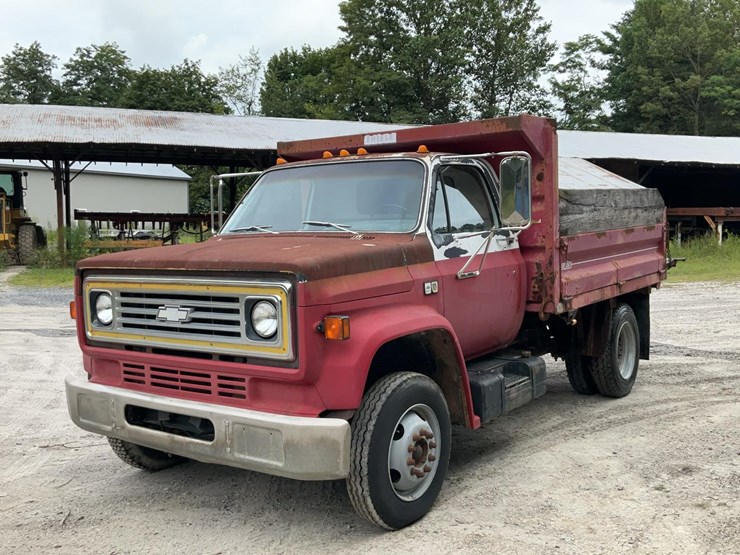 #220-•-1990-chevy-60-dump-truck-image-1