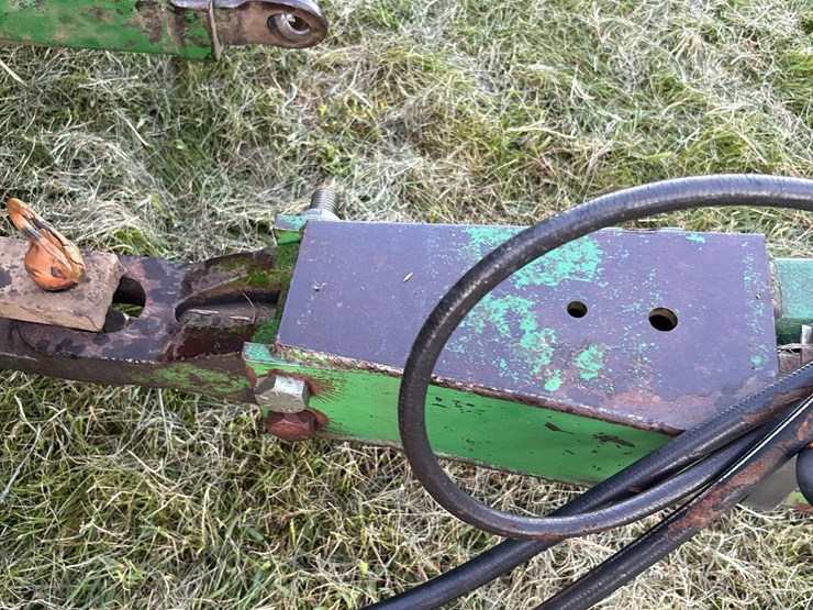john-deere-630-image-5