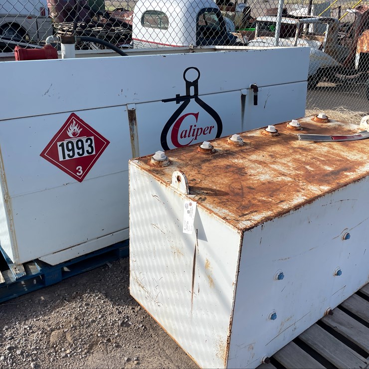 #3731 • Metal Fuel Tanks (Las Cruces, NM)