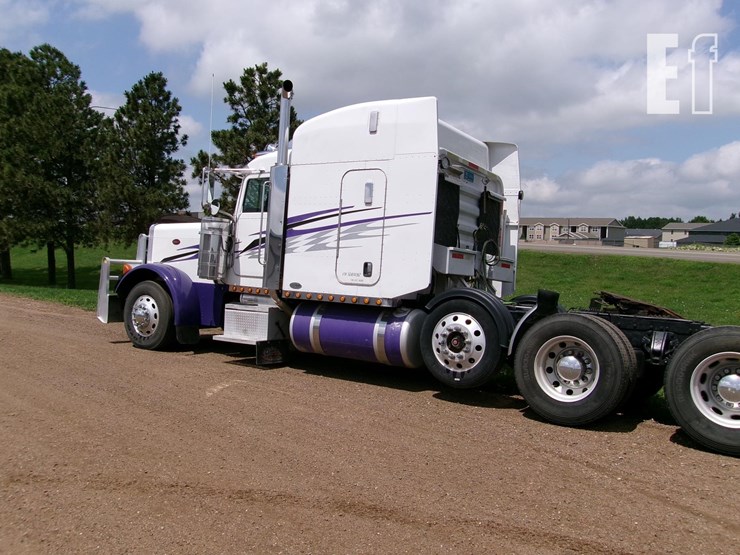 2005-peterbilt-379-image-3