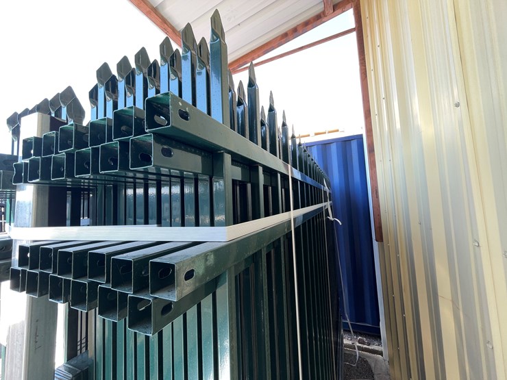 #4010-•-powder-coated-steel-site-fence-image-20