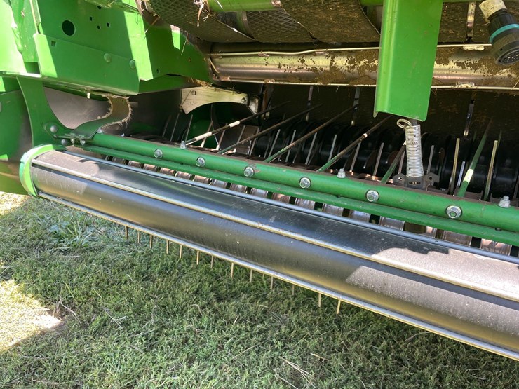 2019-john-deere-560m-image-17