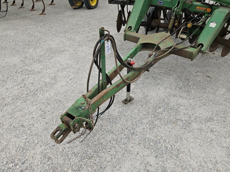 john-deere-630-image-2